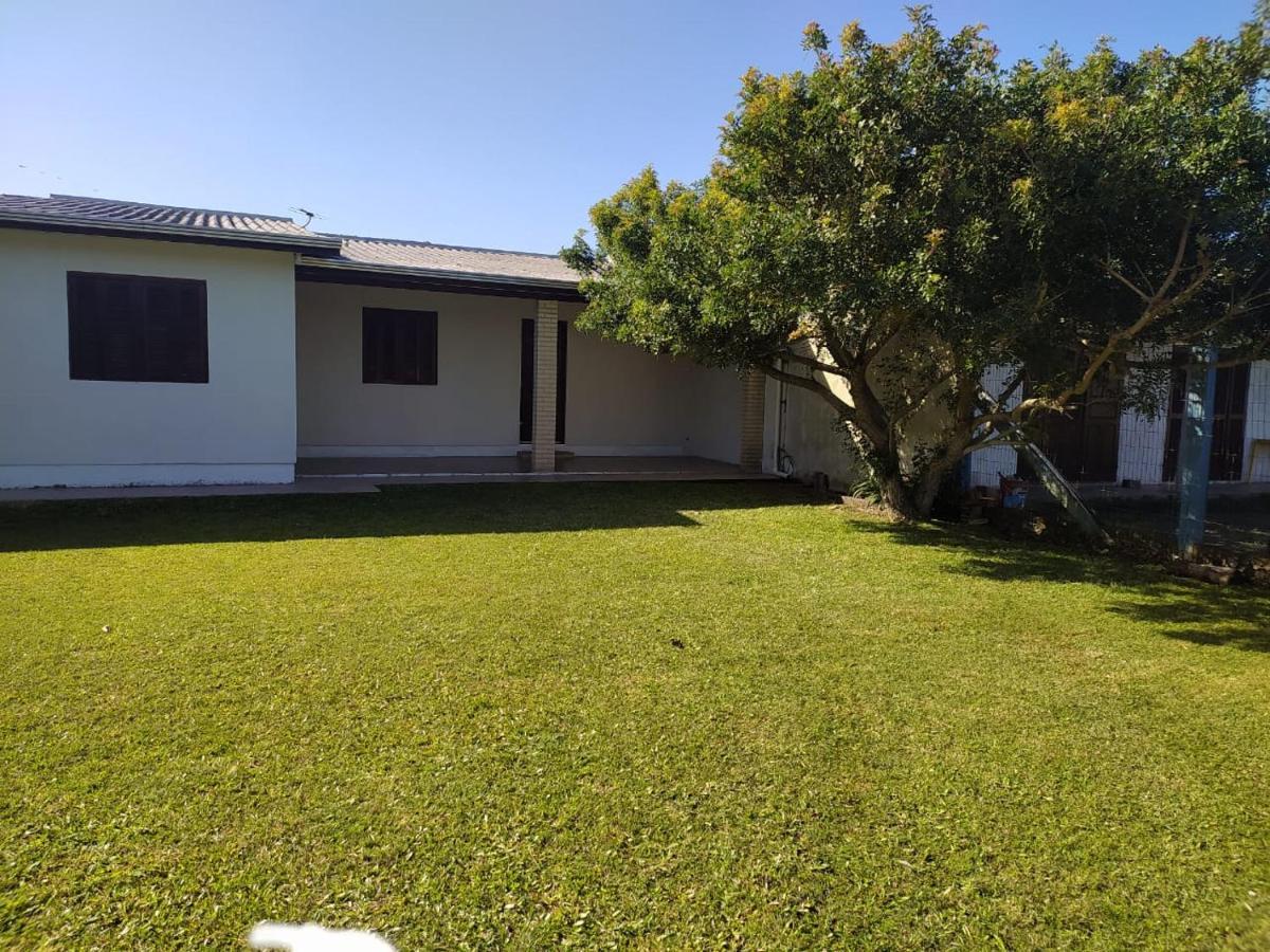 Villa Casa Grande Com Amplo Terreno Em Imbe Exterior foto